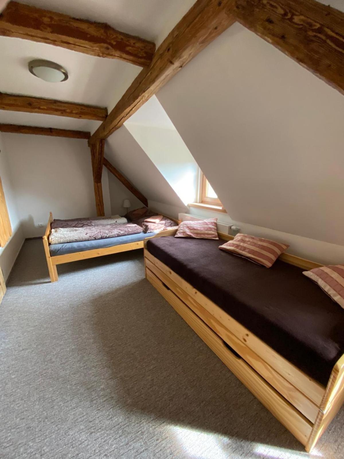 Apartman Na Statku Červený Kostelec Exteriör bild